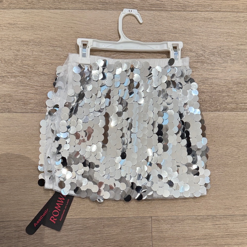 ROMWE Shimmering Silver Mini Skirt